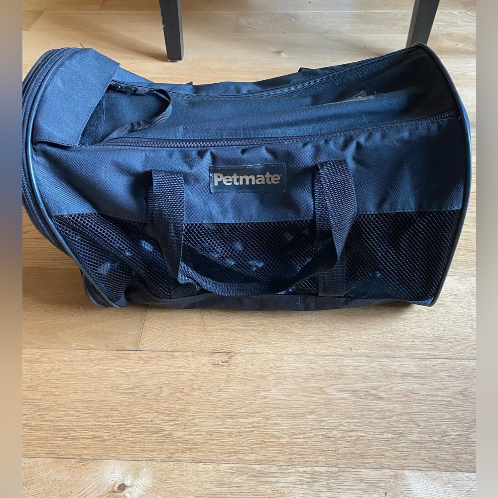 Petmate animal carrier soft side travel bag